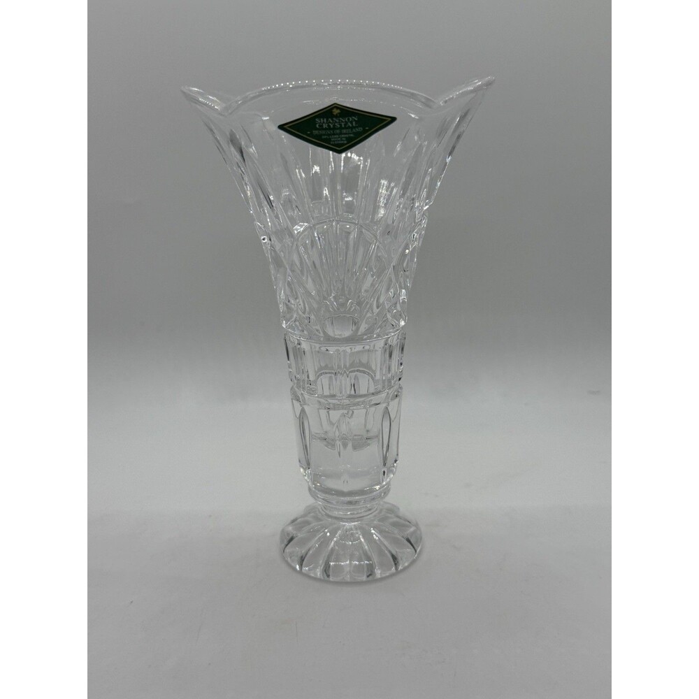 SHANNON CRYSTAL DESIGNS OF IRELAND MADE IN SLOVAKIA 24% LEAD CRYSTAL VASE NEW